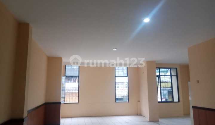 Ruko Mainroad Kopo 800M² Lebar Muka 10M SHM Siap Huni Strategis Ruko Mainroad Kopo 800M² Lebar Muka 10M SHM Siap Huni Strategis