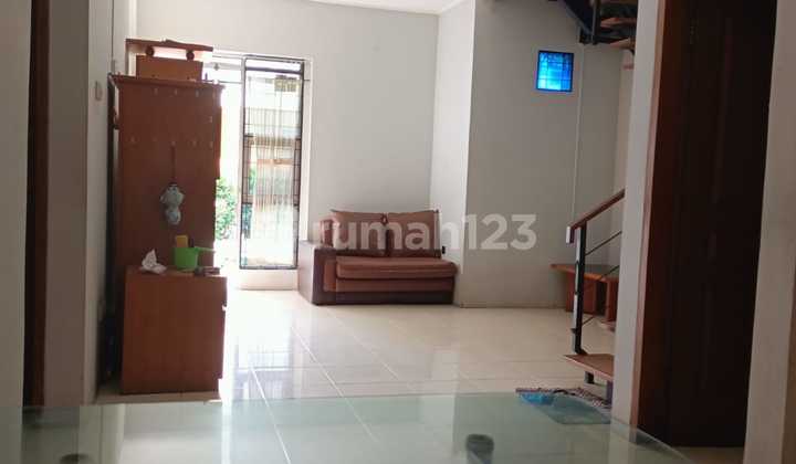 Rumah Murah 2 Lantai Pusat Kota 2