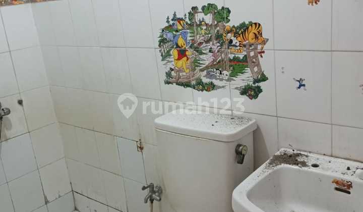 Mr. D, 90M2 House for Sale in Griya Indah