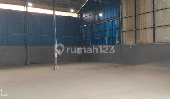 26Al Warehouse for Rent in Cikupamas, Area 900 M2 for Rent