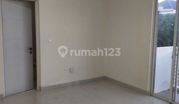 7Alk Disewakan Rumah Green Lake Citylt 8X18 LB 126 3+1 KT 2