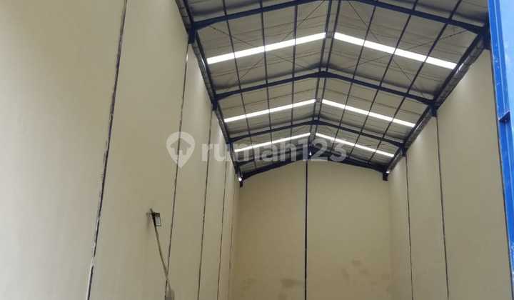 For Rent: 17 Warehouse 10X25m2 Brand New Jurumudi