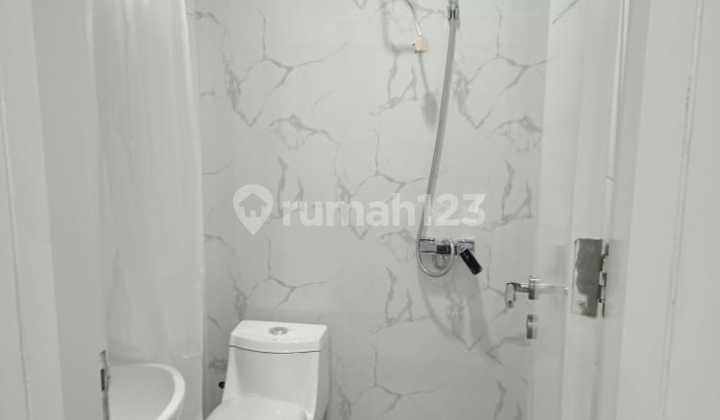 27Aldisewakan Rumah 8X18 Fresh/Baru Renov Permata Buana 2