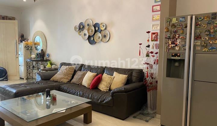 26A house for sale, semi-furnished, in the Leora cluster of Alam Sutera. 26A house for sale, semi-furnished, in the Leora cluster of Alam Sutera.