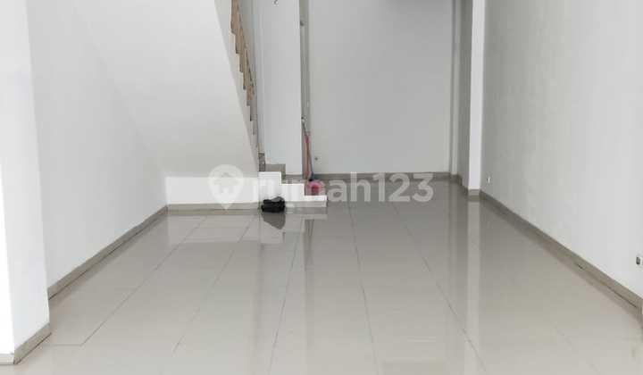 19Al for Rent Citra 8 Shop House Shop Size: 4X12 2 Floors 2