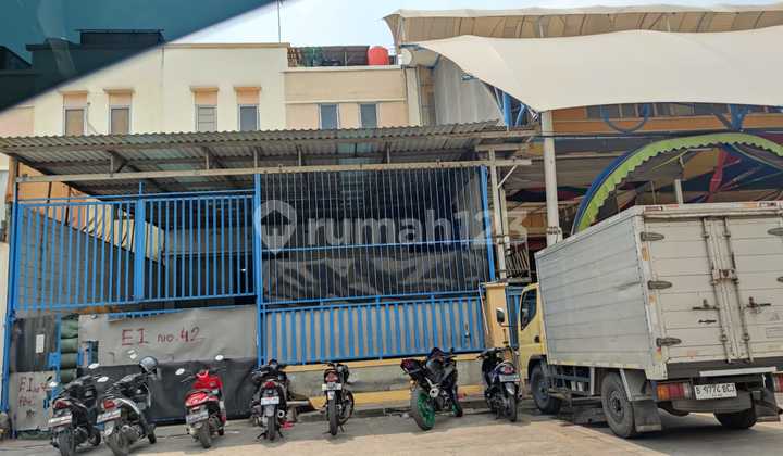 19 For Rent: Elang Laut Warehouse Phase 1 - 2 PIK Office, 3 Floors 19 For Rent: Elang Laut Warehouse Phase 1 - 2 PIK Office, 3 Floors