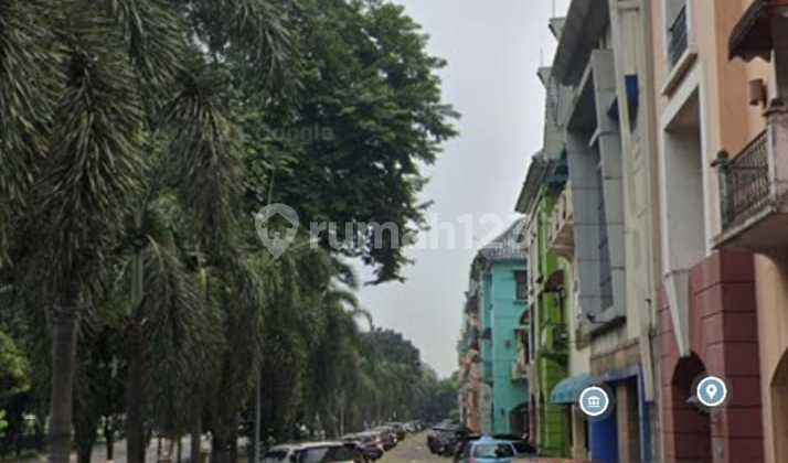 For Rent 3-Story Shop House in Pondok Indah 3 Plaza Commercial Area 2