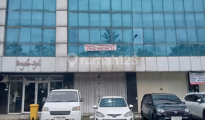 For Rent, 2.5-Story Shop House in Taman Tekno 2