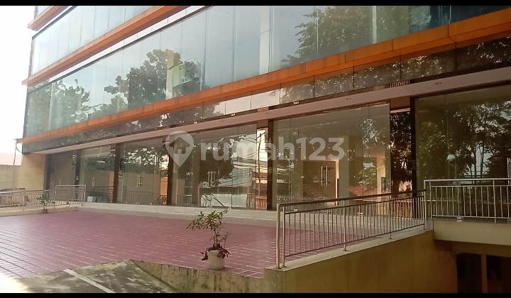 New Building For Rent For Showroom 2