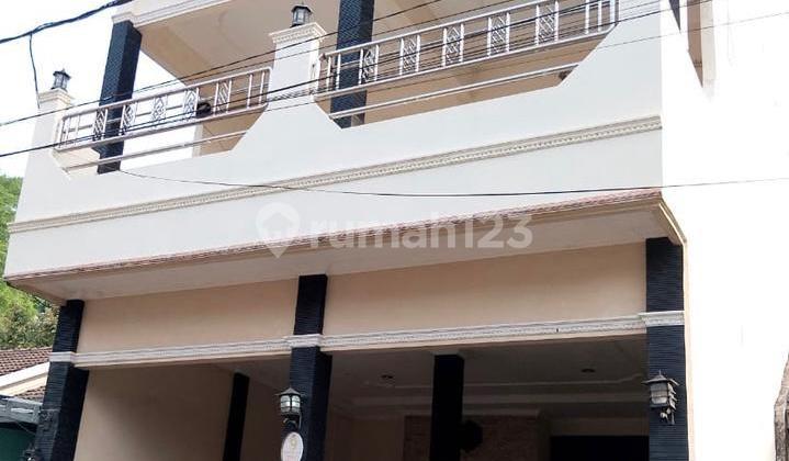 Rumah 2 Lantai di Kawasan Perumahan The Grove, Cibinong - Jawa Barat Rumah 2 Lantai di Kawasan Perumahan The Grove, Cibinong - Jawa Barat