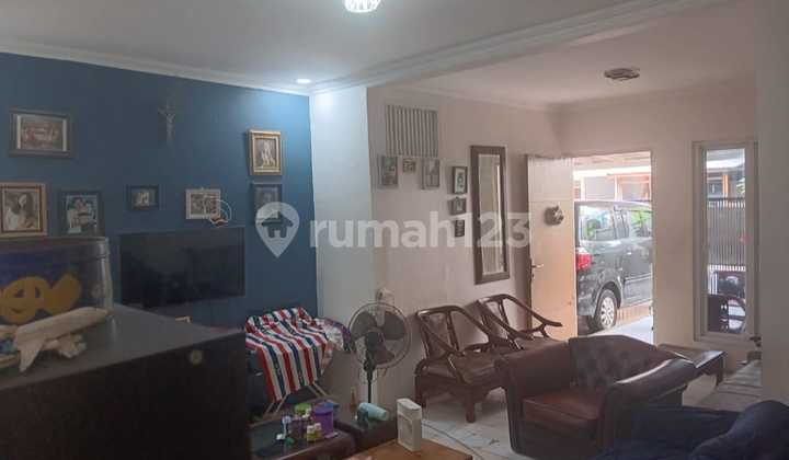 Dijual Rumah Bagus dan Siap Huni. Bukit Nusa Indah Ciputat, Tangerang Selatan Dijual Rumah Bagus dan Siap Huni. Bukit Nusa Indah Ciputat, Tangerang Selatan