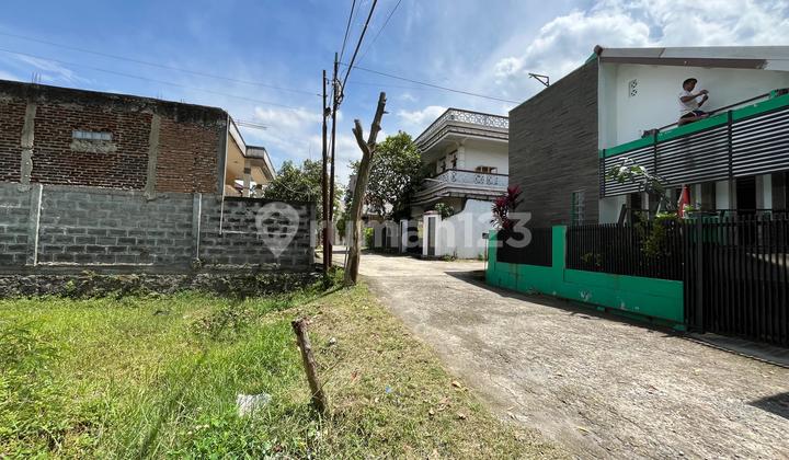 Jual Cepat Tanah 300M² SHM di Jatinangor Harga 1,17 M Nego! Jual Cepat Tanah 300M² SHM di Jatinangor Harga 1,17 M Nego!