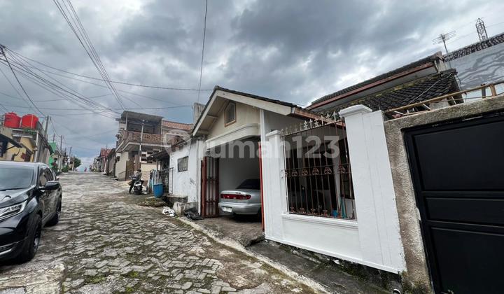 Ready-to-Occupy 3-Bedroom House in Griya Jatinangor 1 Near Tanjungsari Town Square