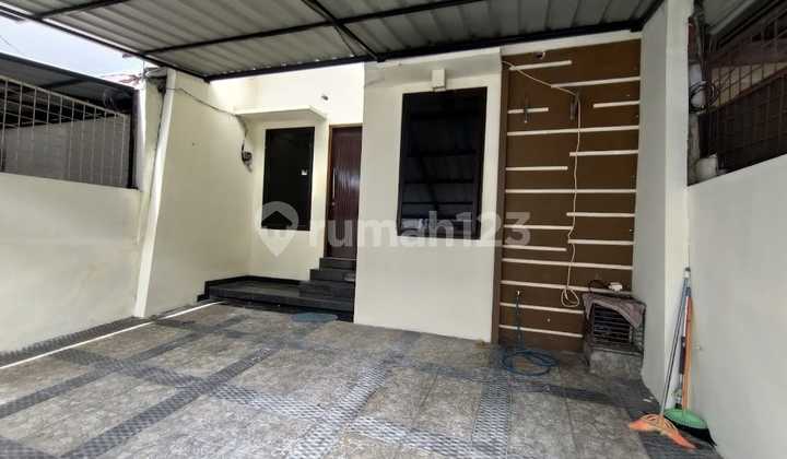 Dijual Rumah di Taman Cosmos Jakbar 2