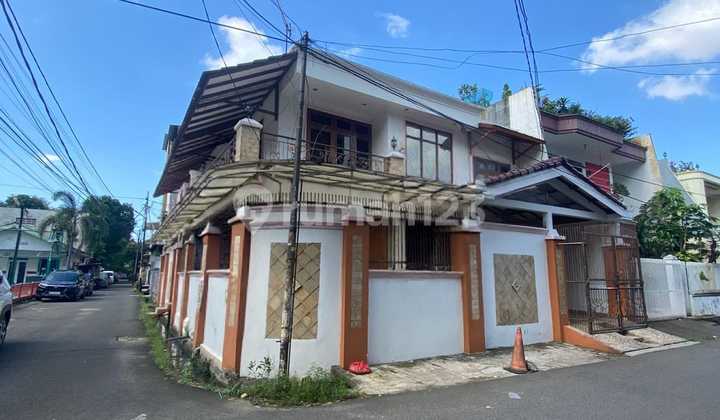Dijual Rumah Tanjung Duren Hoek dan Besar