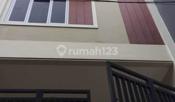Dijual Rumah di Tanjung Duren Murah