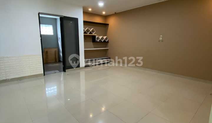 Di Sewakan Rumah Casa Jardin Besar 2