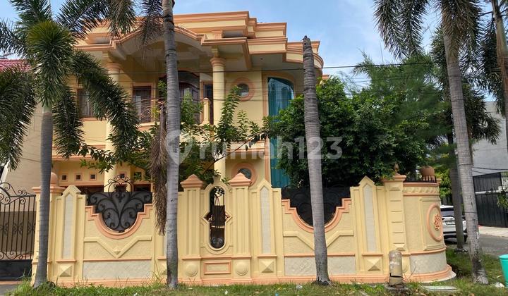 Dijual Rumah Besar di Taman Palem Lestari