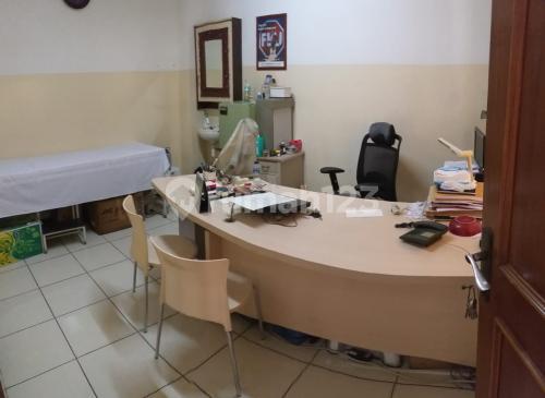 Dijual Rumah di Jalan Mangga bisa untuk Usaha Jalan Besar 2