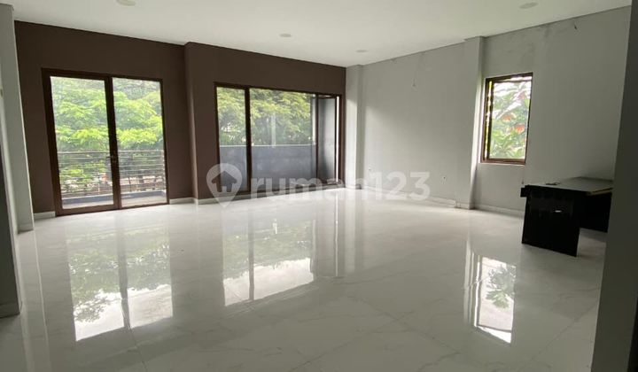 Ruko Dijual di Jalan Panjang - Mini Building - Jarang Ada