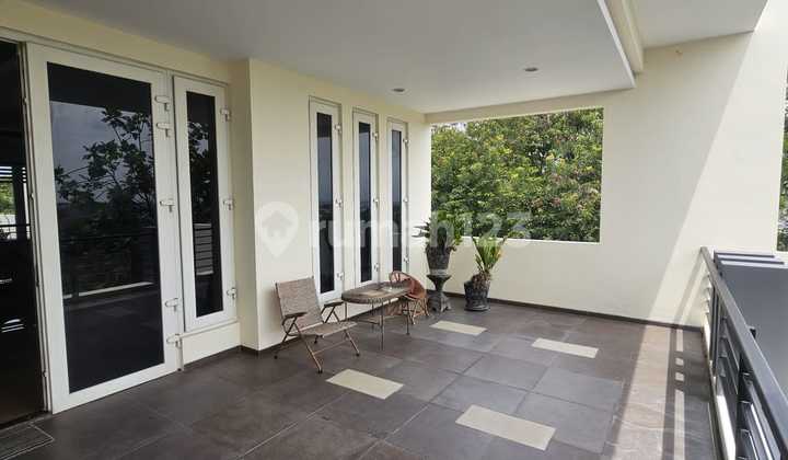 Luxury Flood-Free Ready-to-Occupy House on Jalan Semboja, Gajahmungkur, Semarang 2