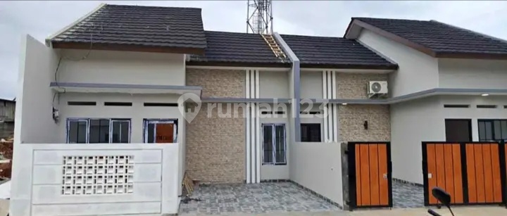 Rumah Minimalis Strategis Perbatesan Jakarta Cilesug