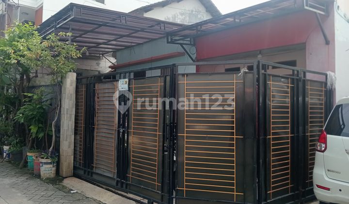 Rumah Secondary Dekat Jalan Raya