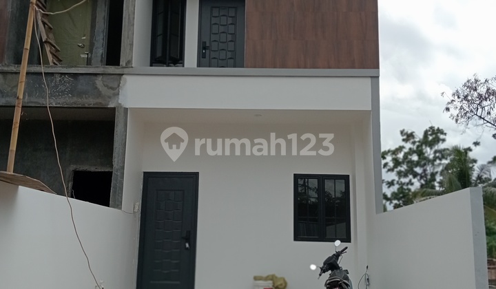 Rumah 2 Lantai Larangan Ciledug