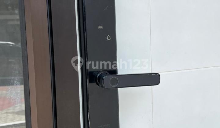 Rumah 2 Lantai 3 Kamar Tidur di Jeruklegi, Cilacap