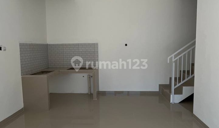 Rumah 2 Lantai 3 Kamar Tidur 2 Kamar Mandi di Cilacap 2