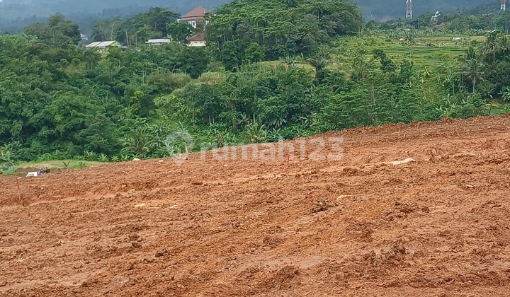 Tanah Kavlin Eropa View Pegunungan Dekat dengan Fasilitas Umum