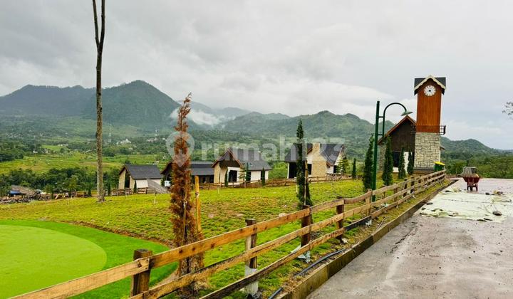 Tanah Kavling Bernuansa Eropa Classic dengan View Pegunungan