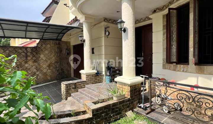 Dijual Rumah Dua Lantai di Puri Cinere Desain Classic Dijual Rumah Dua Lantai di Puri Cinere Desain Classic