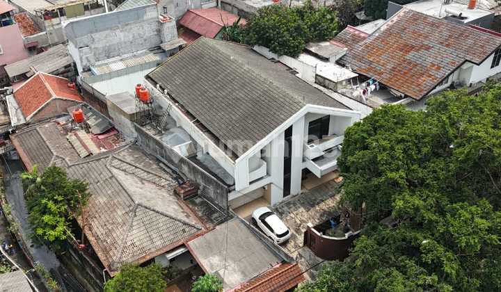 For Sale Two-Story House Located in SCBD South Jakarta 2