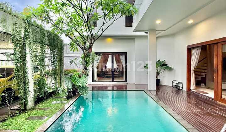 Dijual Rumah Dua Lantai Dalam Komplek di Cilandak