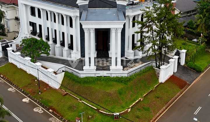 Dijual Rumah American Classic di Pondok Indah