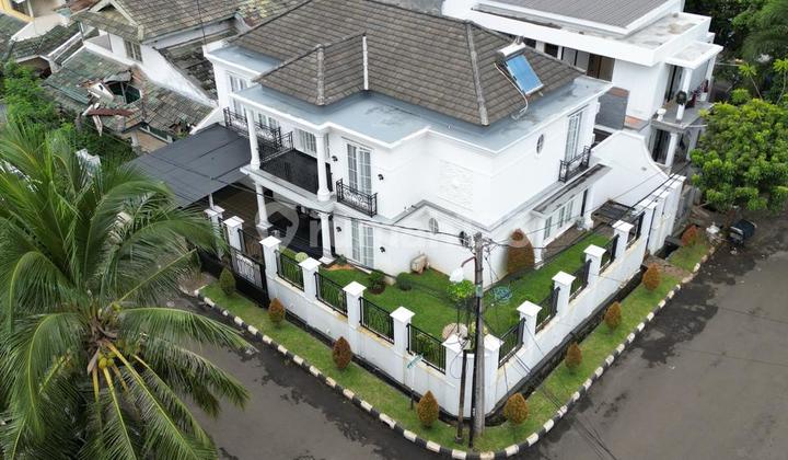 Dijual Rumah Dua Lantai di Bintaro Lokasi Dekat Mall dan Akses Toll