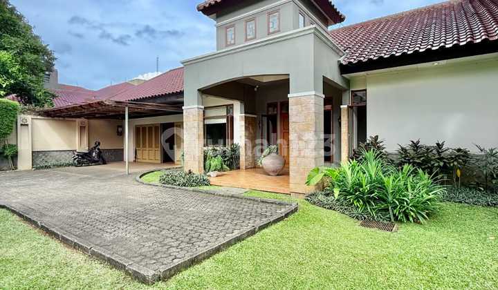 Disewa Rumah Mewah di Cipete untuk Huni atau Kantor