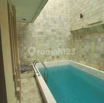 Dijual Rumah 2 Lantai Dalam Komplek Semi Furnished Akses Dekat ke MRT Lebak Bulus Dijual Rumah 2 Lantai Dalam Komplek Semi Furnished Akses Dekat ke MRT Lebak Bulus