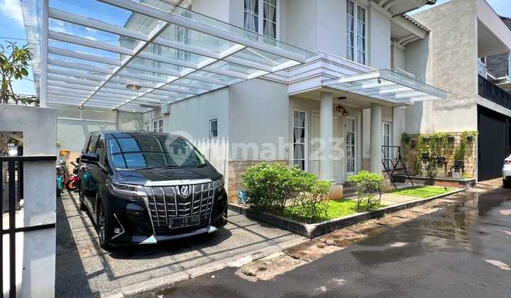 For Sale House in Townhouse in Cipete