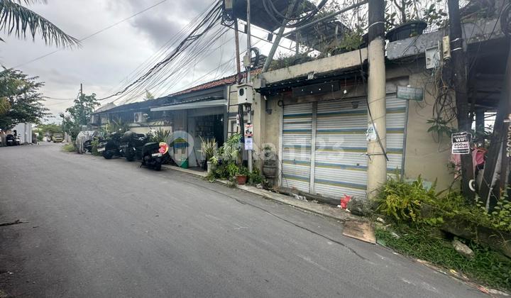 Potential Land with Building Bonus, can be Renovated / Developed.