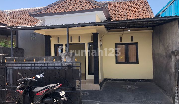 Minimalist House in Denpasar Area Suitable for Newlyweds