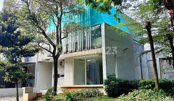 Hoek House Sector 9 Bintaro Jaya Tangsel