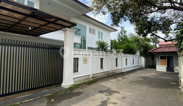 Ampera Kemang Rumah Classic Dalam Komplek Siap Huni Harga Terbaik