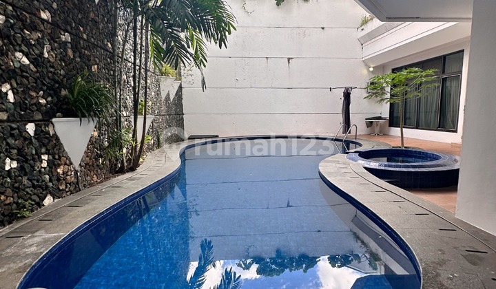 Mega Kuningan House Within Complex Price Close to NJOP 2