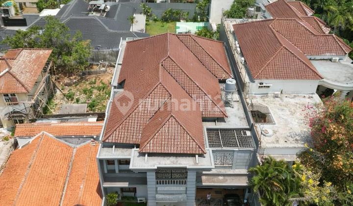 Rumah Mewah Siap Huni Dekat Kemang Simatupang Akses Lebar 2