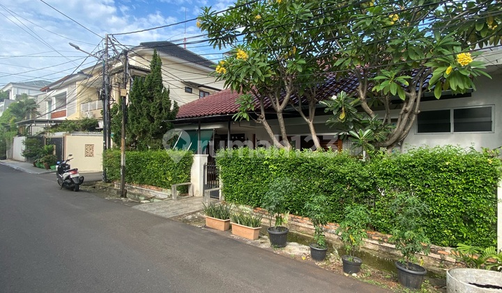 Real Tebet Rumah Terawat Lokasi Tenang Akses 3 Mobil Dekat Supomo 2