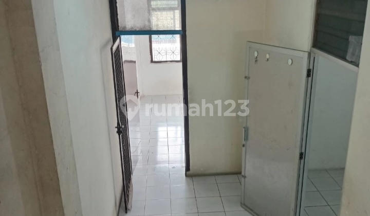 Shop House for Sale/Rent Glodok Pengadilan 5 2
