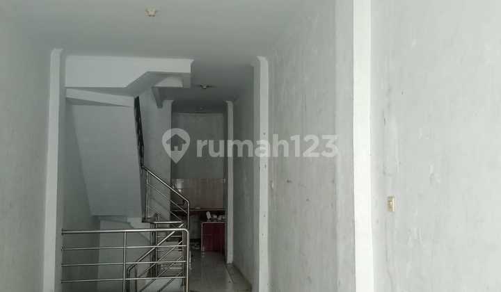 For Rent: 3.5-Storey Shop House in Mangga Besar 2