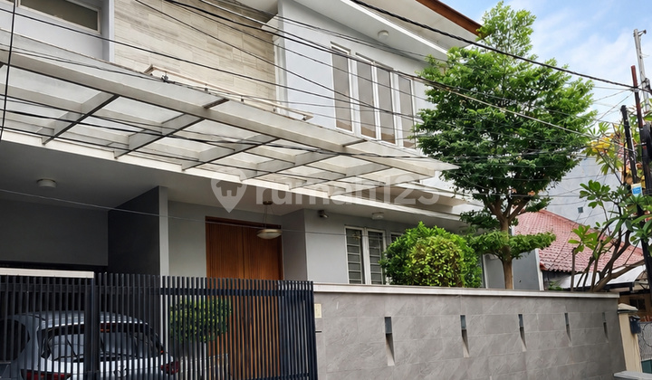 Rumah Modern Minimalis Super Terawat di Cempaka Putih Tengah - Bebas Banjir Rumah Modern Minimalis Super Terawat di Cempaka Putih Tengah - Bebas Banjir